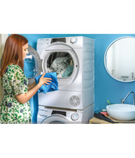 Candy | Dryer Machine | RO4 H7A1TEX-S | Energy efficiency class A+ | Front loading | 7 kg | LCD | Depth 46.5 cm | Wi-Fi | White