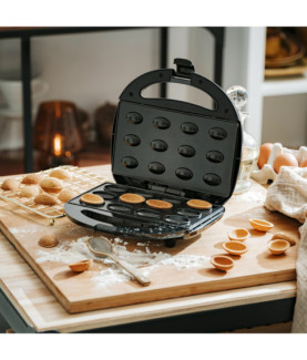 Adler Nut Cookie Maker | AD 3071 | 750 W | Number of pastry 12 | Nuts | Black