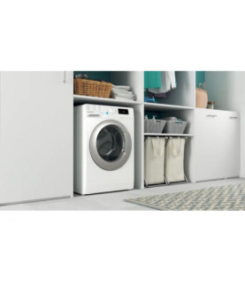 INDESIT | Washing machine | BWE 71295X WSV EE | Energy efficiency class B | Front loading | Washing capacity 7 kg | 1200 RPM | 