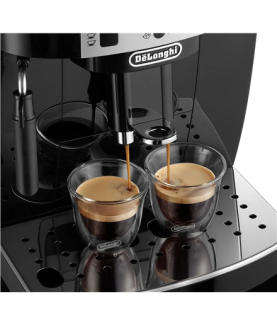 Delonghi | Coffee Maker | ECAM22.112.B Magnifica S | Pump pressure 15 bar | Built-in milk frother | Automatic | 1450 W | Black