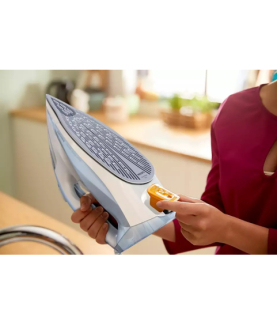 Philips | DST7011/20 | Steam Iron | 2600 W | Water tank capacity 300 ml | Continuous steam 45 g/min | Steam boost performance 2