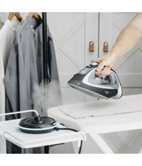 Adler Steam Iron | AD 5043 | Steam Iron | 2800 W | Water tank capacity 300 ml | Continuous steam 30 g/min | Steam boost perform