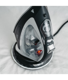 Adler Steam Iron | AD 5043 | Steam Iron | 2800 W | Water tank capacity 300 ml | Continuous steam 30 g/min | Steam boost perform