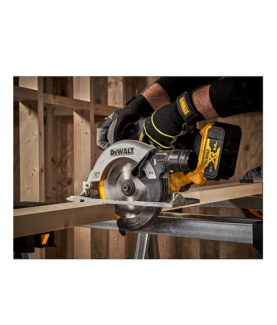 18V XR Brushless 165 mm Circular Saw | DCS565N-XJ | 2400 W